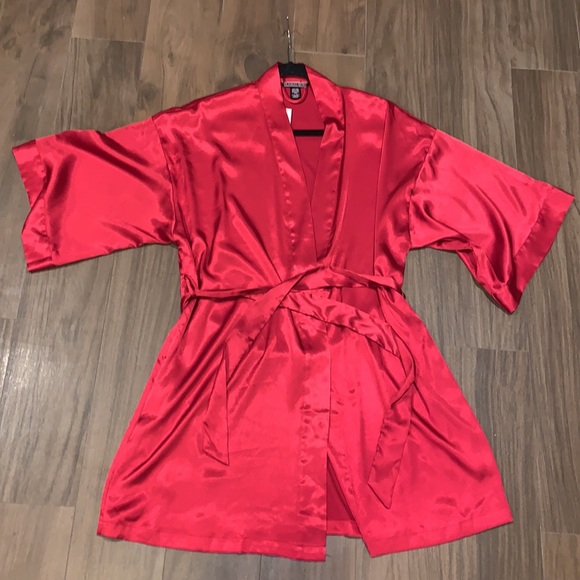 Victoria’s Secret SATIN‎ KIMONO GOWN - Picture 5 of 6